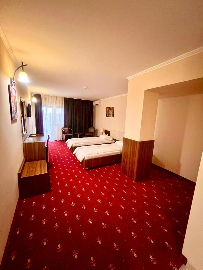 Hotel Complex Azar Gałacz Zewnętrze zdjęcie