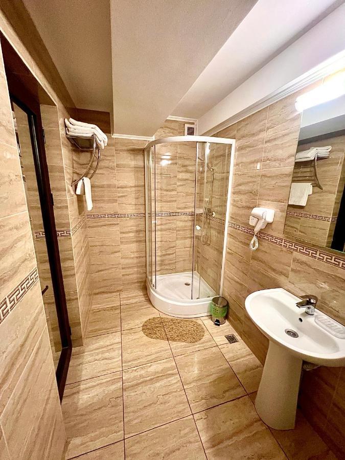 Hotel Complex Azar Gałacz Zewnętrze zdjęcie