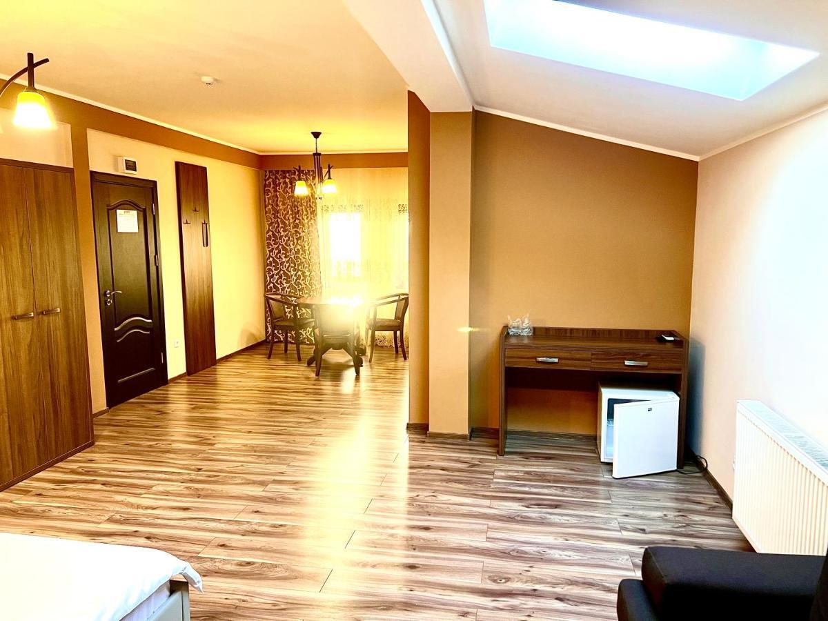 Hotel Complex Azar Gałacz Zewnętrze zdjęcie