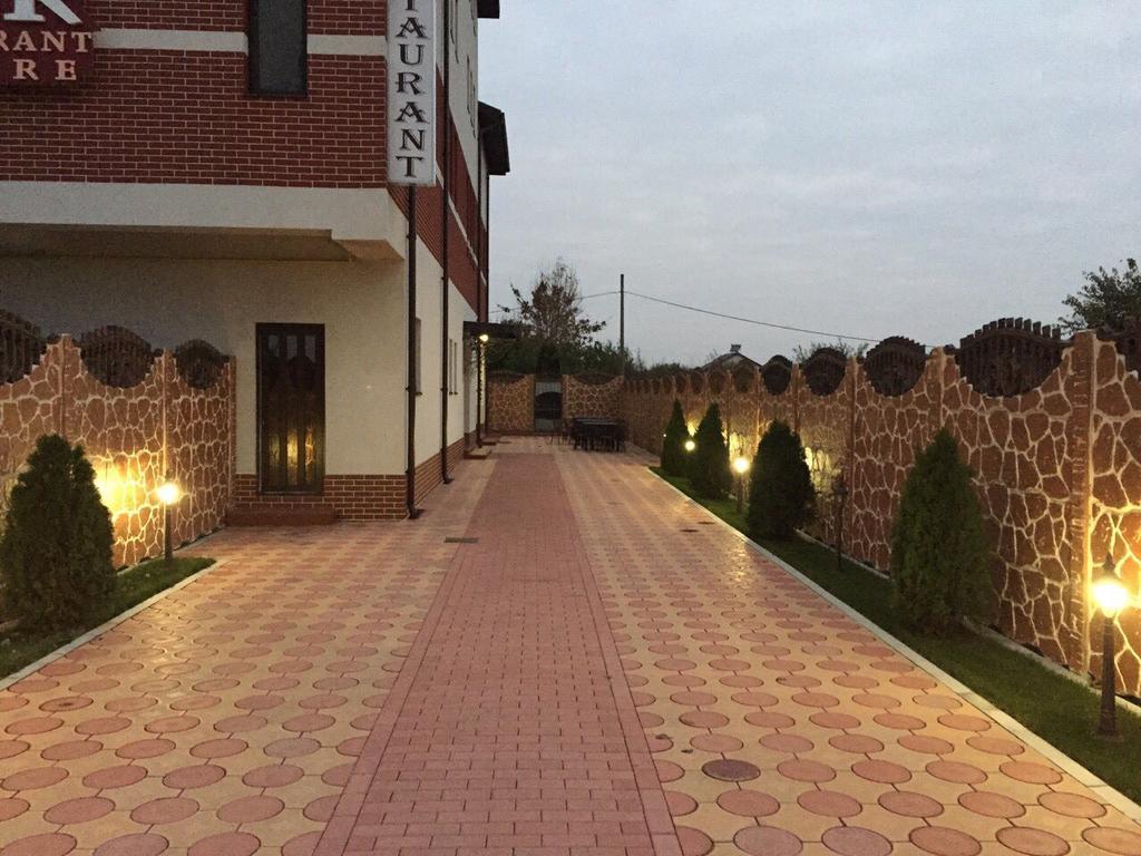 Hotel Complex Azar Gałacz Zewnętrze zdjęcie