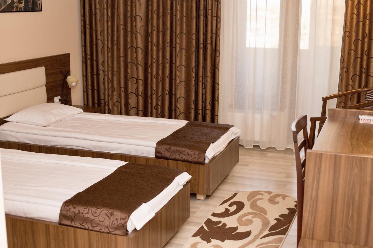 Hotel Complex Azar Gałacz Zewnętrze zdjęcie