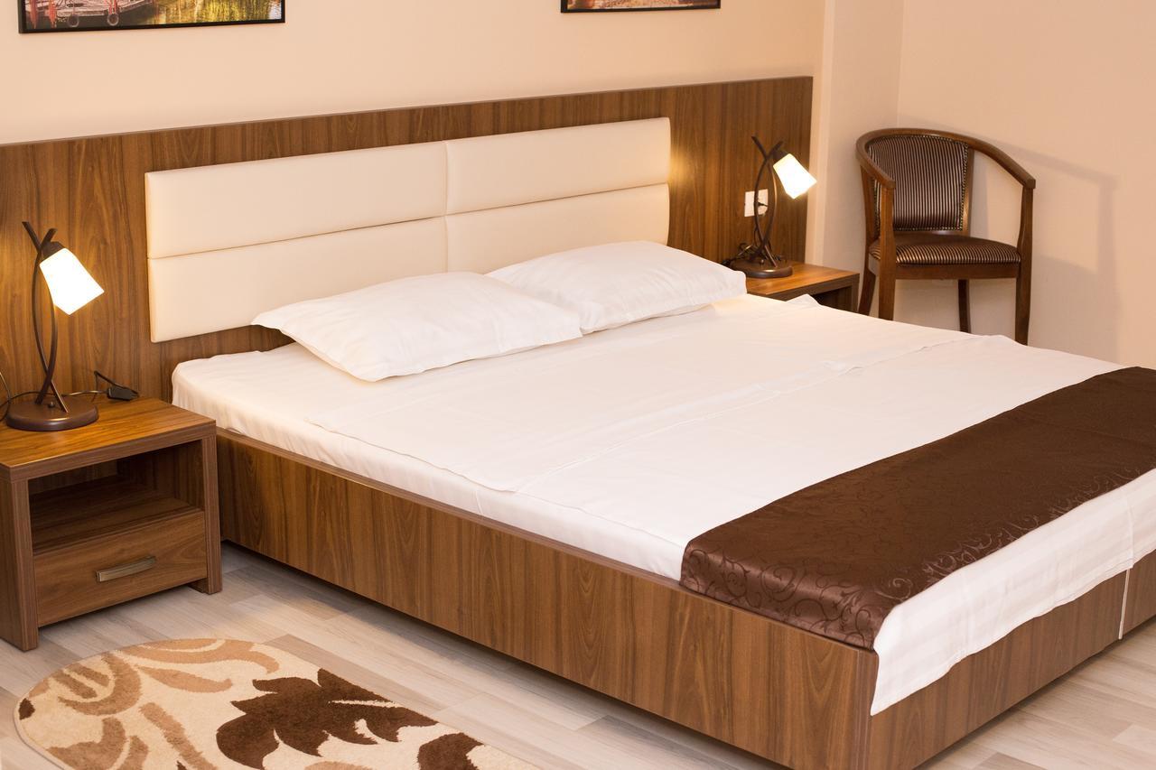 Hotel Complex Azar Gałacz Zewnętrze zdjęcie