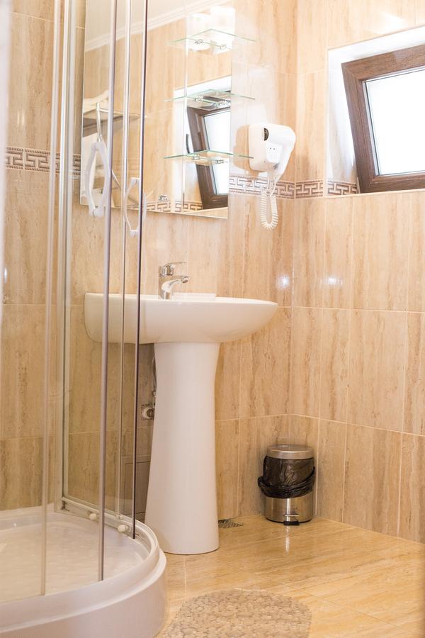 Hotel Complex Azar Gałacz Zewnętrze zdjęcie